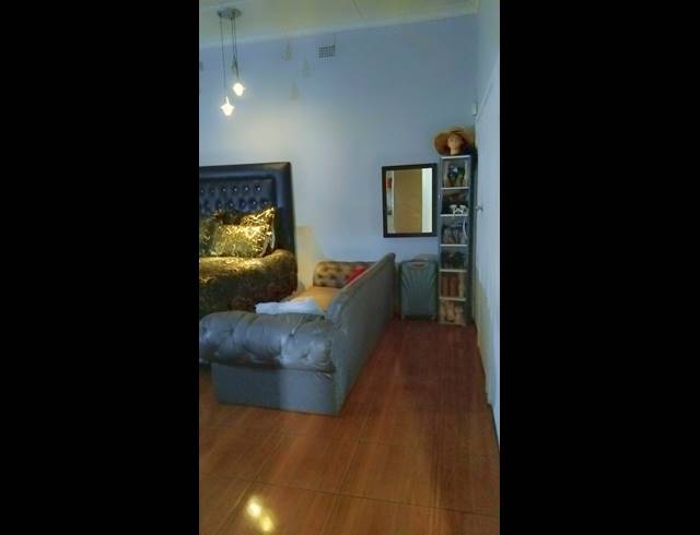 3 bed property to rent in BEZUIDENHOUT VALLEY